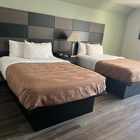 Quality Inn & Suites Cincinnati Extérieur photo