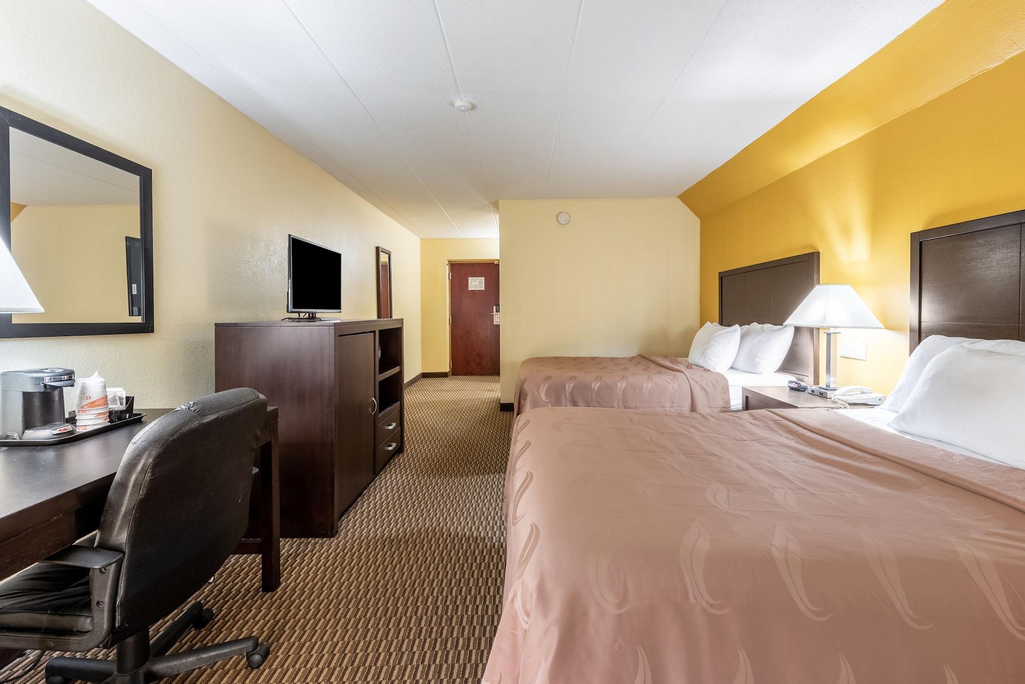 Quality Inn & Suites Cincinnati Extérieur photo