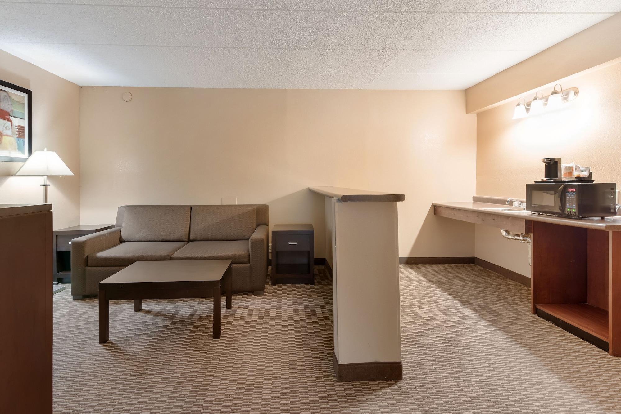 Quality Inn & Suites Cincinnati Extérieur photo