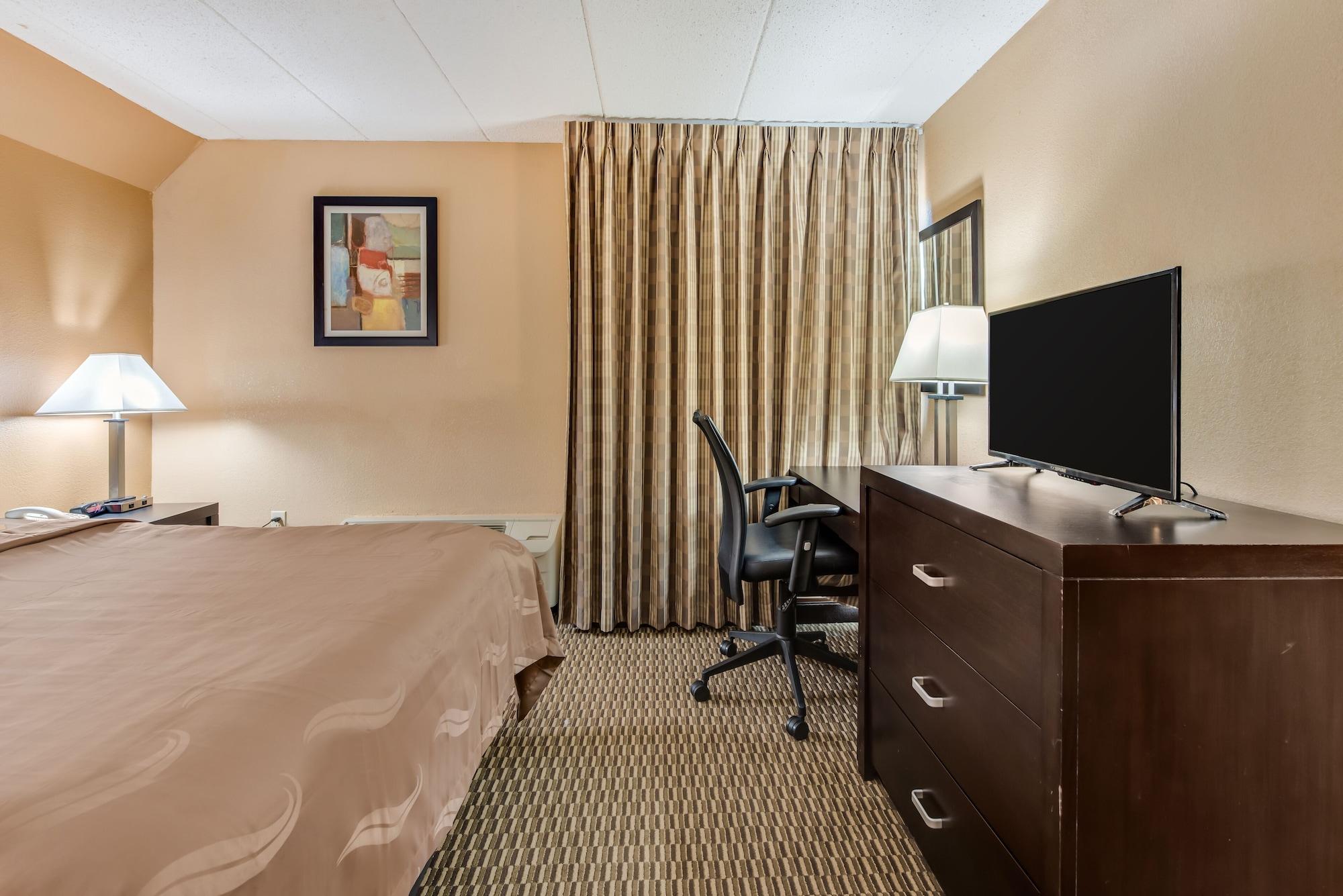 Quality Inn & Suites Cincinnati Extérieur photo