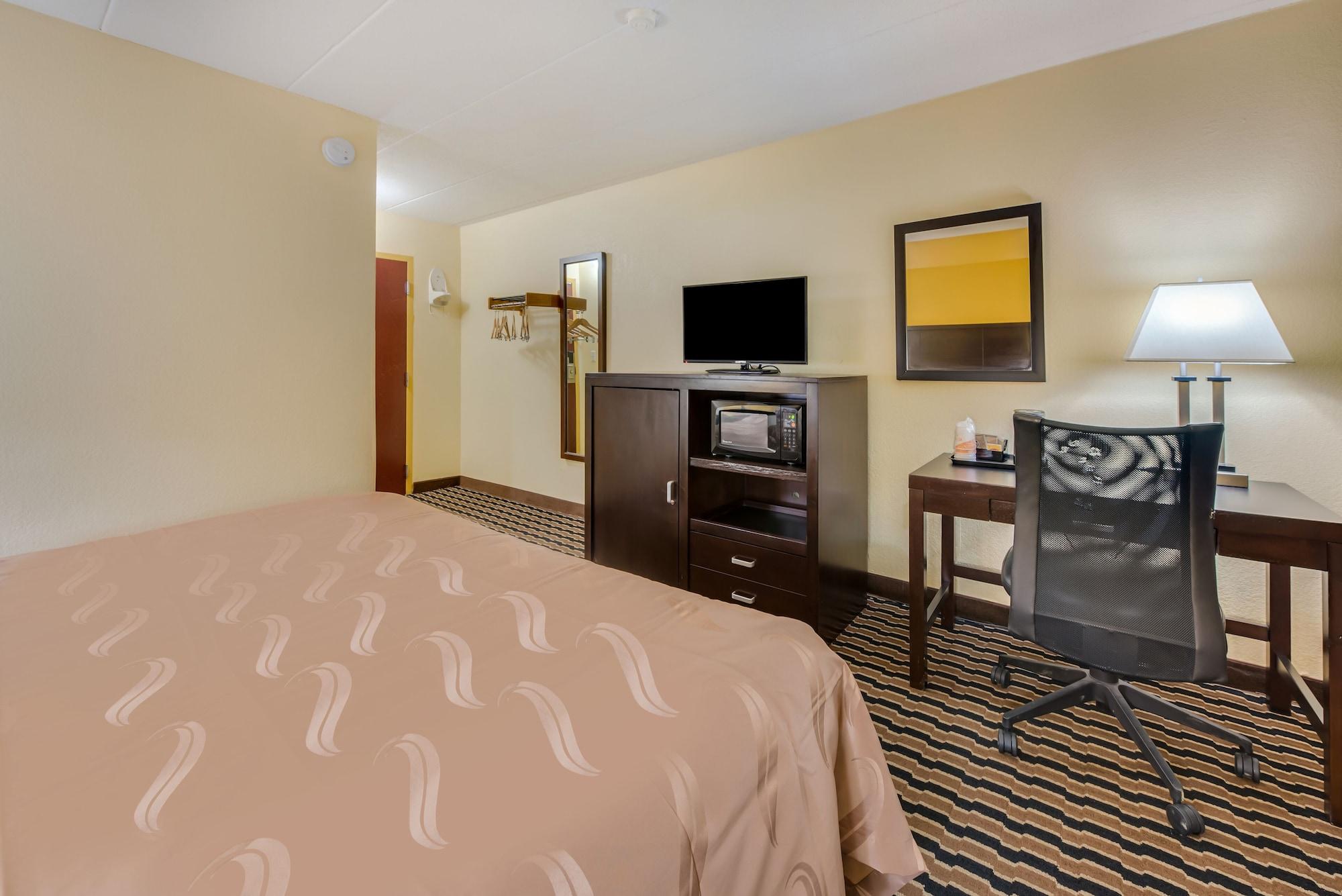 Quality Inn & Suites Cincinnati Extérieur photo