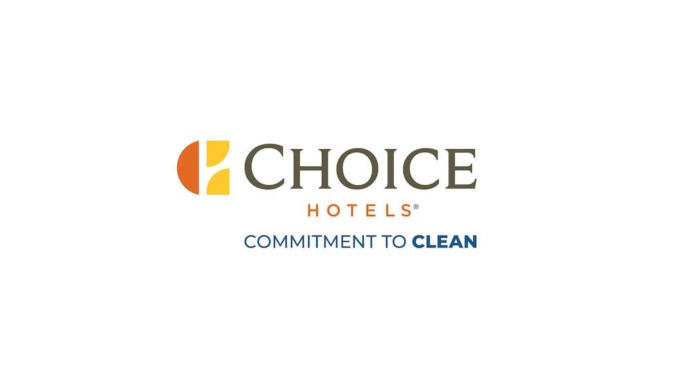 Quality Inn & Suites Cincinnati Extérieur photo