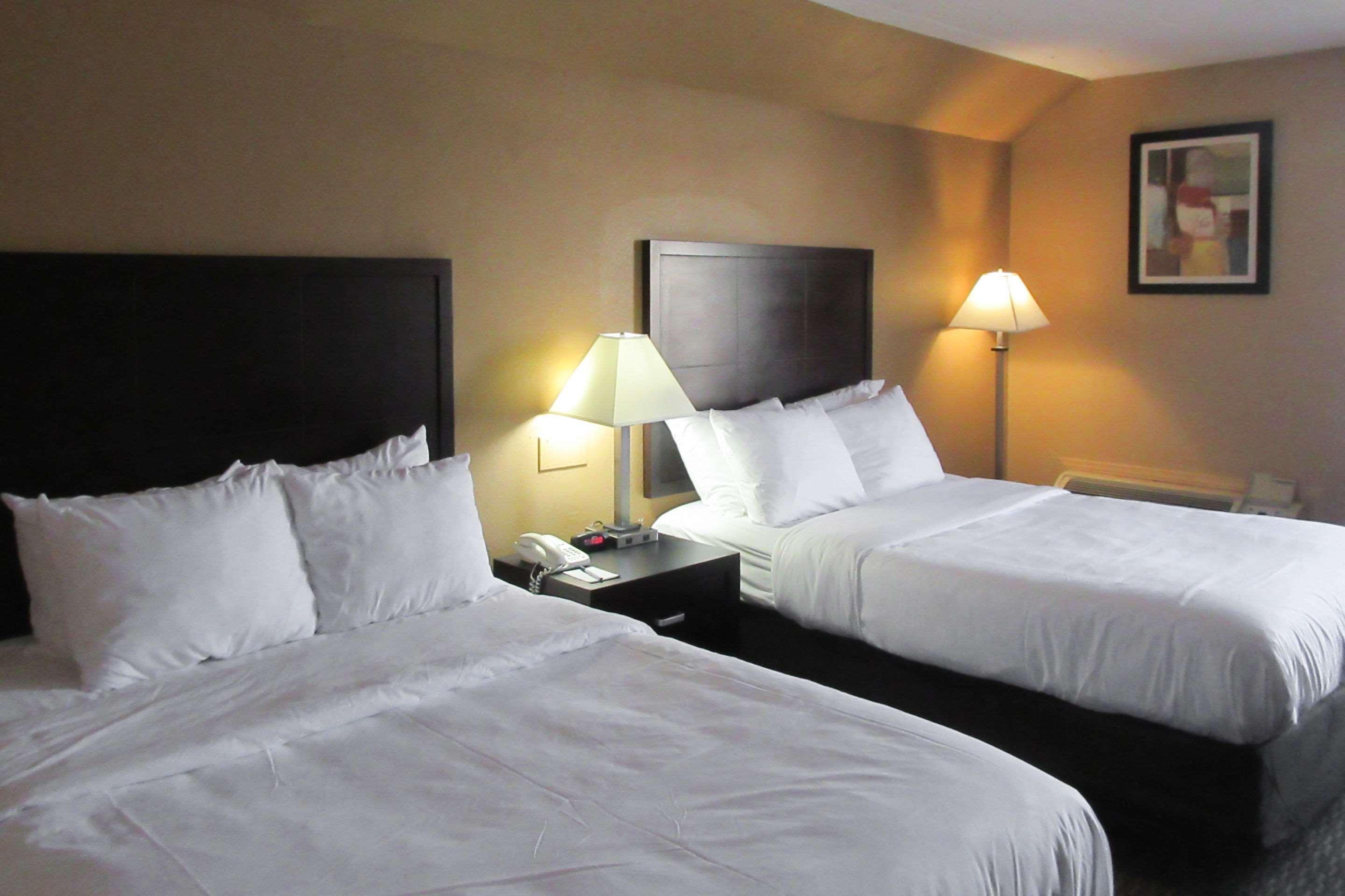 Quality Inn & Suites Cincinnati Extérieur photo