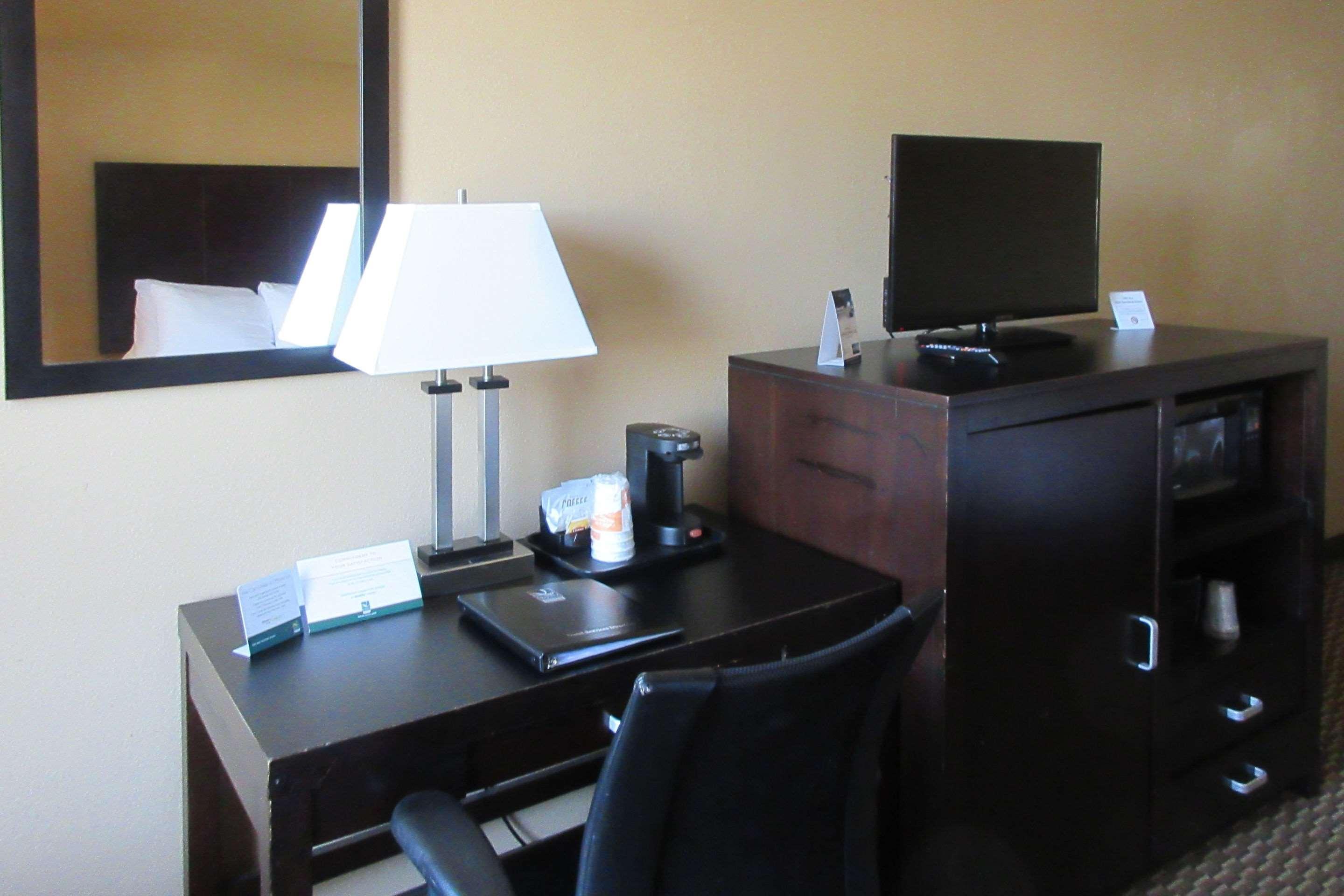 Quality Inn & Suites Cincinnati Extérieur photo