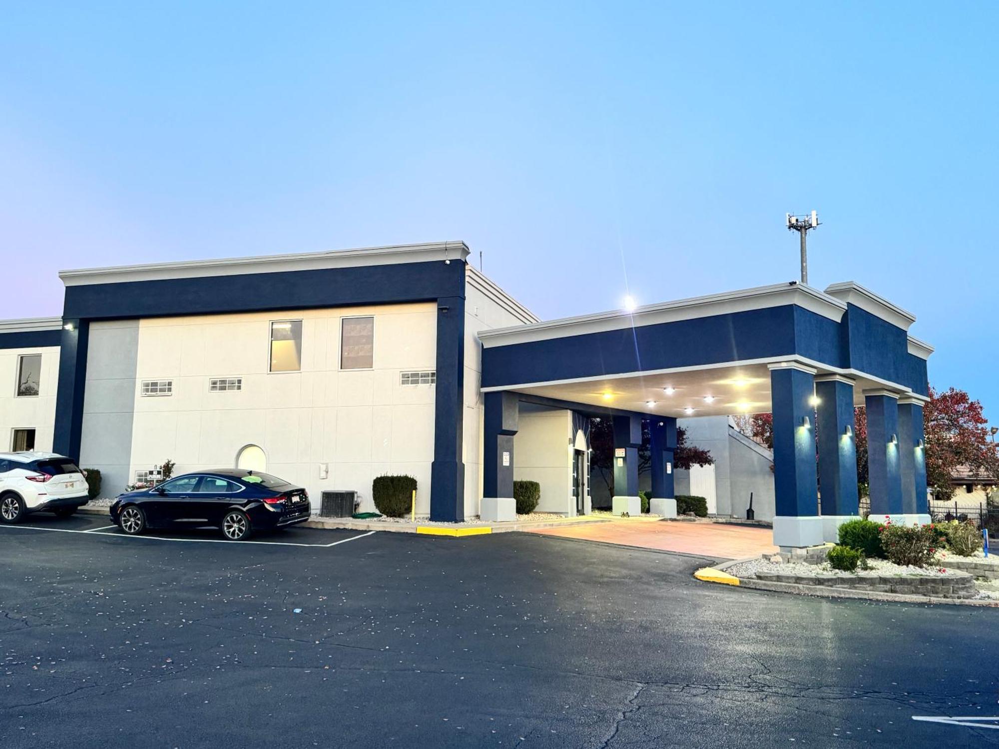 Quality Inn & Suites Cincinnati Extérieur photo