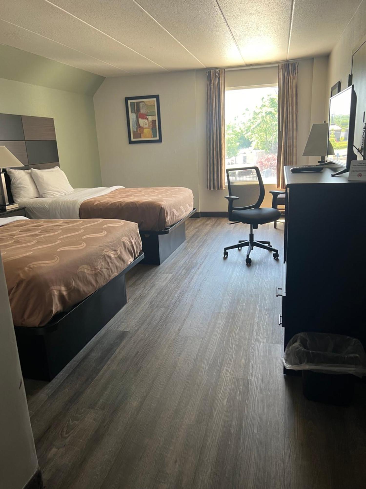 Quality Inn & Suites Cincinnati Extérieur photo